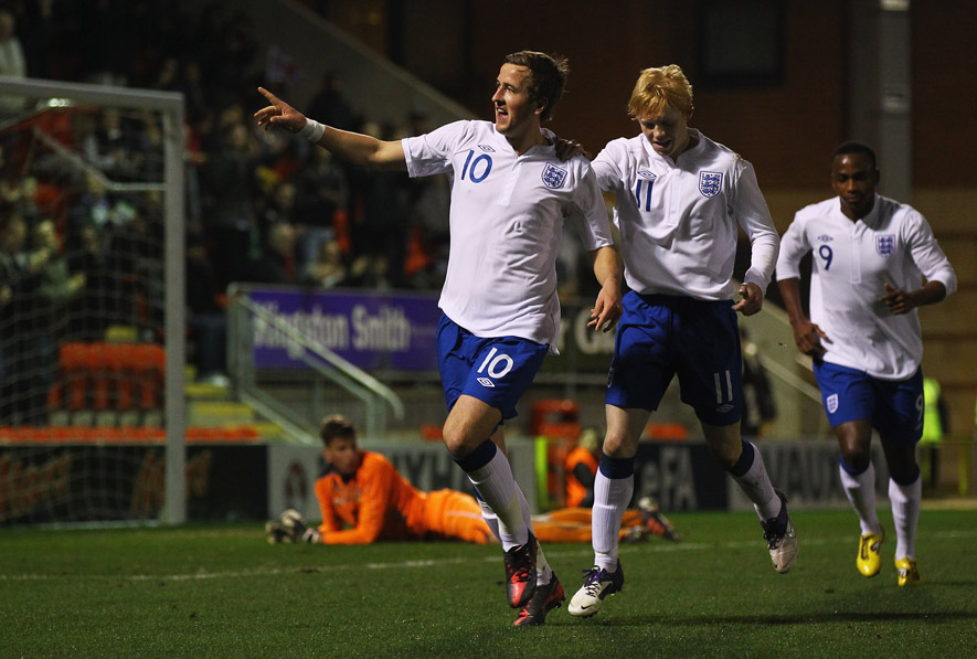 Harry Kane (No.10) celebrates his goal against Czech Republic at Brisbane Road.
